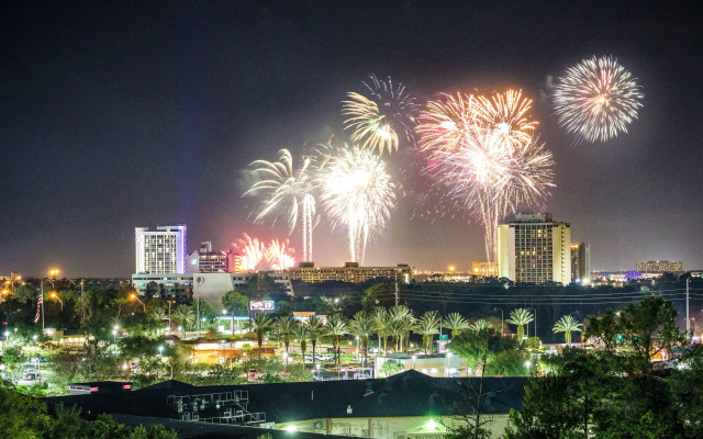 Crowne Plaza Orlando - Lake Buena Vista