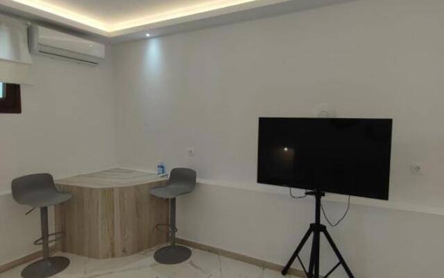 Theasis 3
