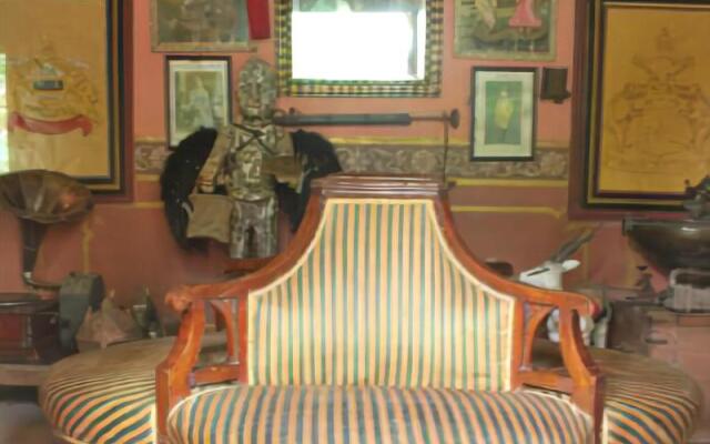 Hotel Bhairon Vilas