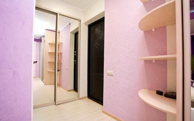 InnHome Apartments (ИннХоум) на улице Свободы 100