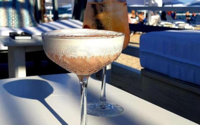 White Tower Mamaia Apartament 608