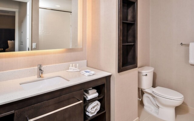 Courtyard by Marriott Charlotte Northlake