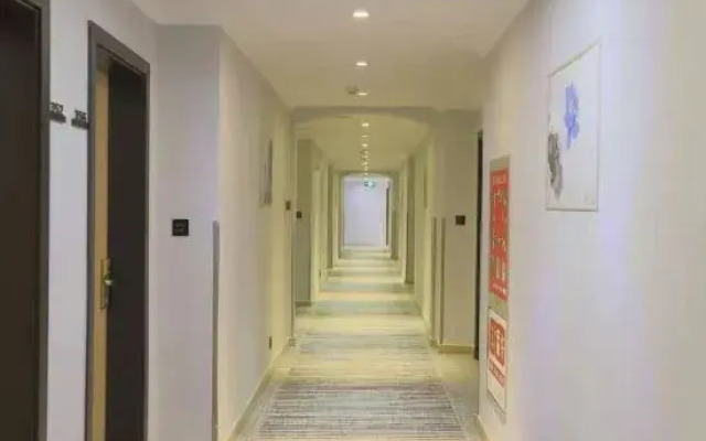 GreenTree (Jinhu West Road 84 Plaza)