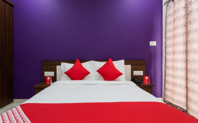 Collection O 12353 Jineshwari Hotel