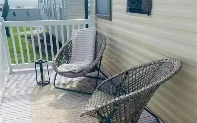 3 Bed-sleeps 8-pet Friendly-parking-sea View