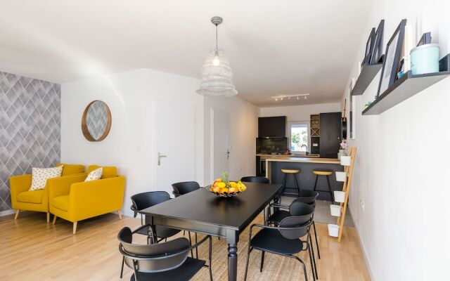 Apartment Sea Shell