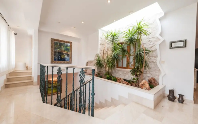 Can Gual in Inca With 4 Bedrooms and 3 Bathrooms
