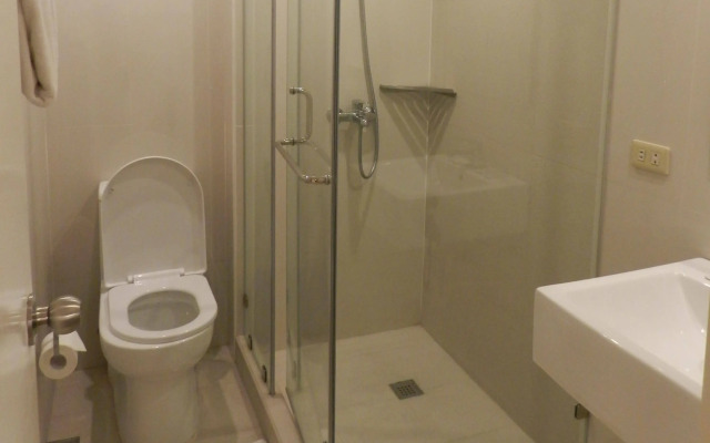Salcedo Suites