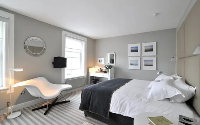 The Crown hotel