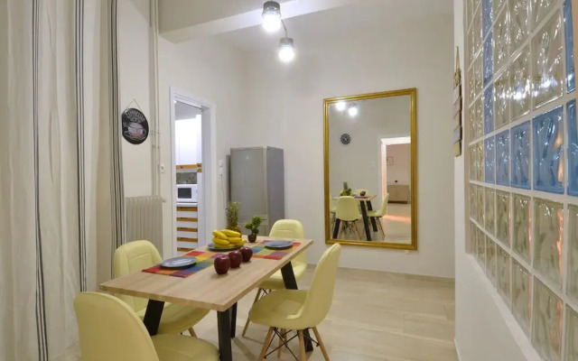 Plaka Apartment in Athens