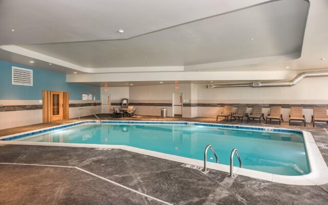 Holiday Inn & Suites - Joliet Southwest by IHG