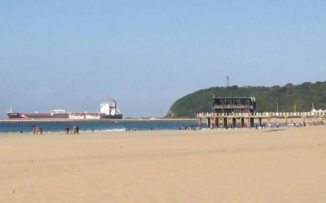 Tenbury Beach Apartment