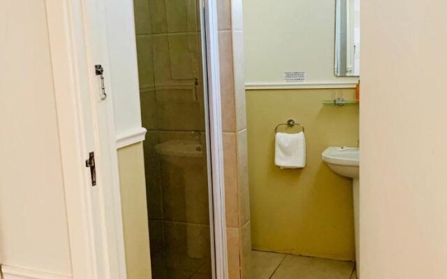 Fifth Avenue Beach House