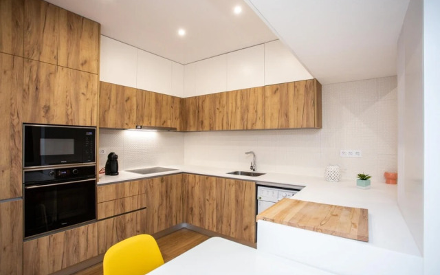 Luxury Picadeiro Apartment II by Rent4all