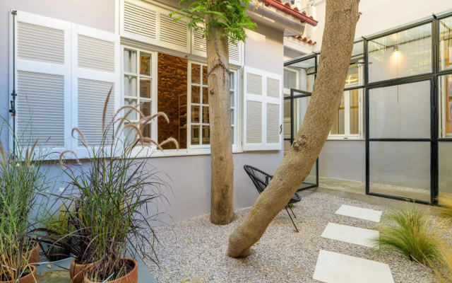 Incomparable Plaka's Luxury Apt Private Pool