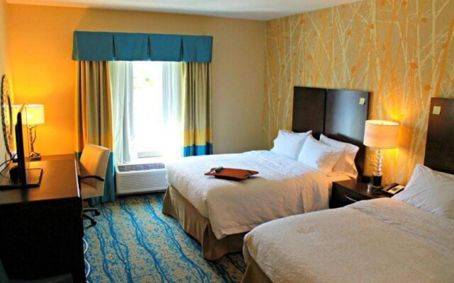 Hampton Inn & Suites Bartonsville