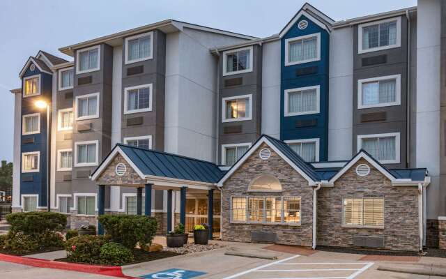 Microtel Inn & Suites by Wyndham Austin Airport