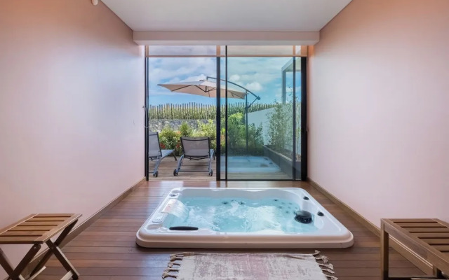 Mónaco Suites & Garden