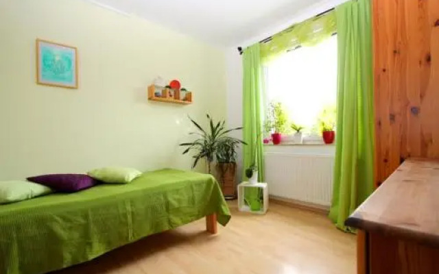 2 Private Single Rooms (5099)