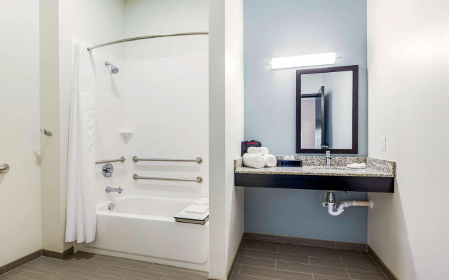 MainStay Suites Winfield - Teays Valley