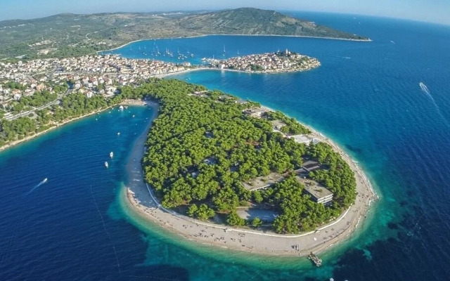 Buffalo - 150m From the Beach & Parking - A1