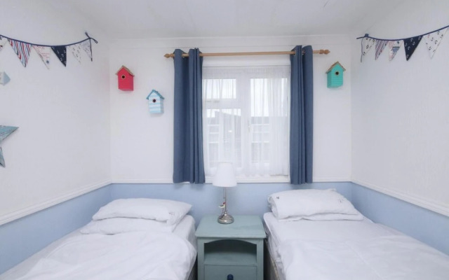 18A Medmerry Park 2 Bedroom Chalet
