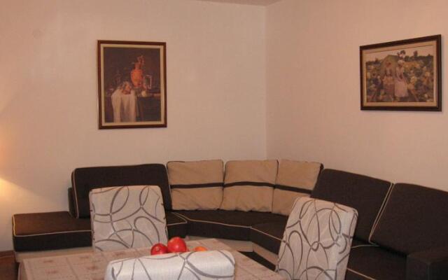 Alegra Apartment