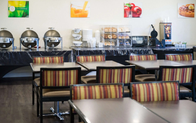Quality Inn & Suites Camarillo - Oxnard
