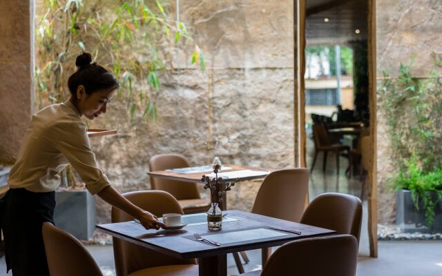 Silverland Yen Hotel