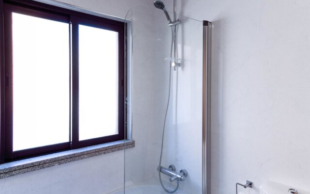 B29 - Luzbay Duplex in Luz