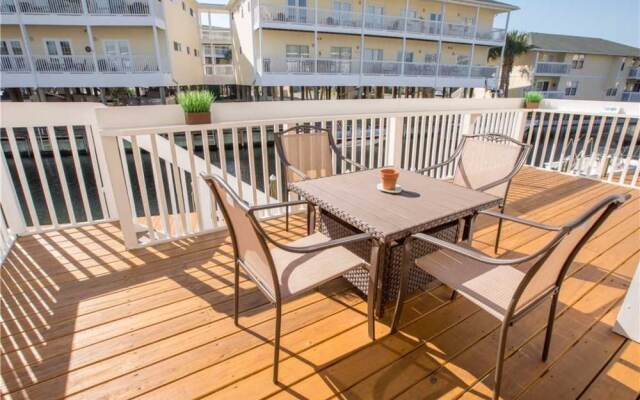 Sandpiper Cove Canal by Holiday Isle