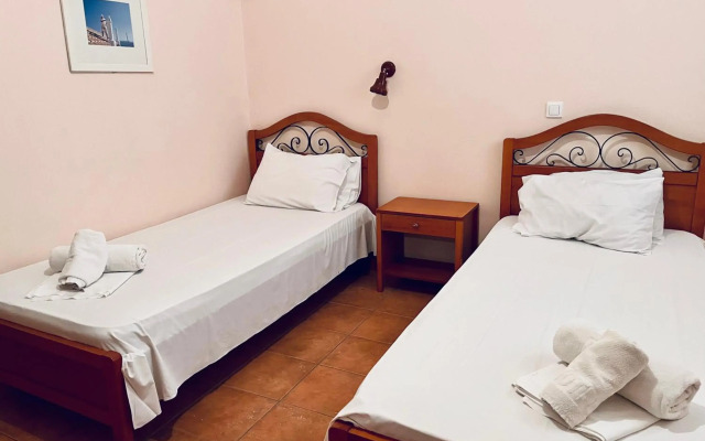 Faros Hotel