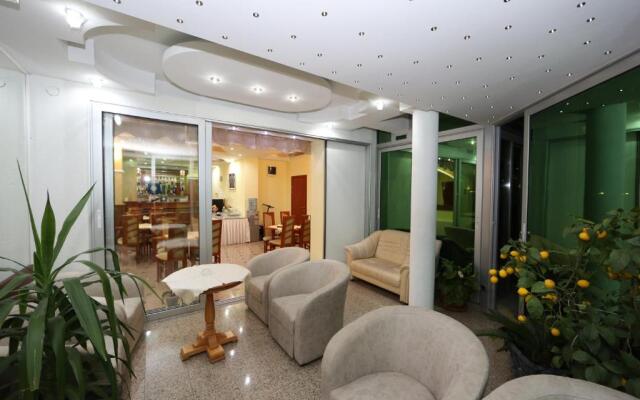 Villa Maki