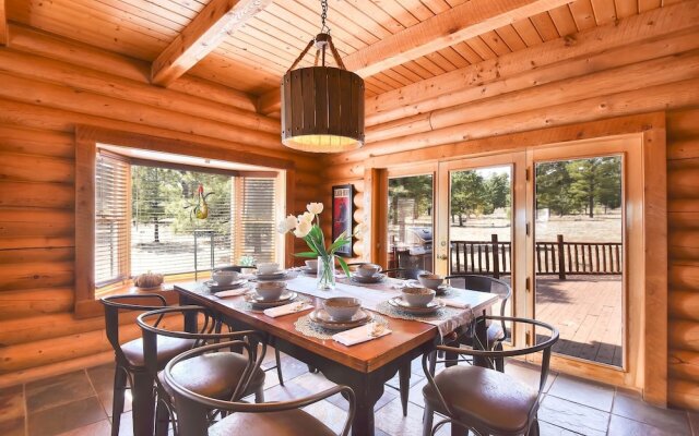 FlagRanch - 4 Br cabin by RedAwning