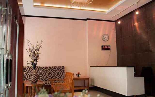 Le Platinum Inn