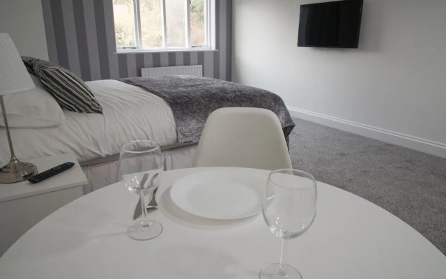 Tlk Apartments And Hotel