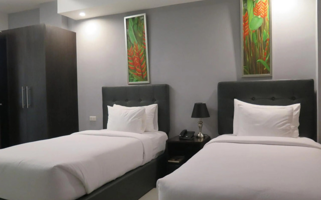 Upperhouse Hotel Formerly Pacifico Boutique by Hiverooms