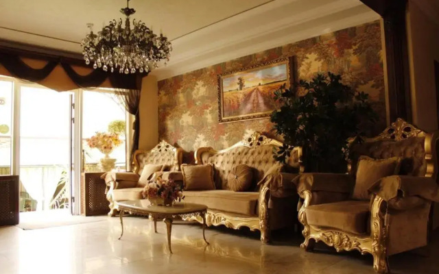 Hotel Mirazh