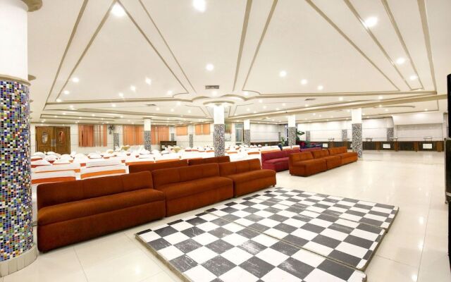 Capital O 4963 Hotel Inderprasth