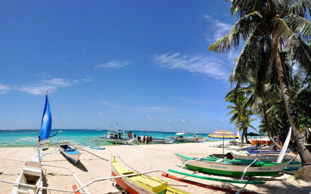 DiveGurus Boracay Beach Resort