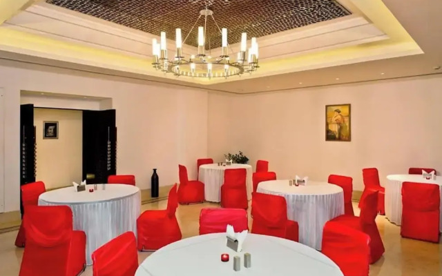 Hotel Dior Near Jal Mahal, Jaipur