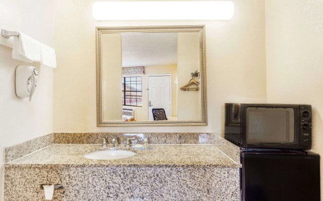 Days Inn by Wyndham Yazoo City