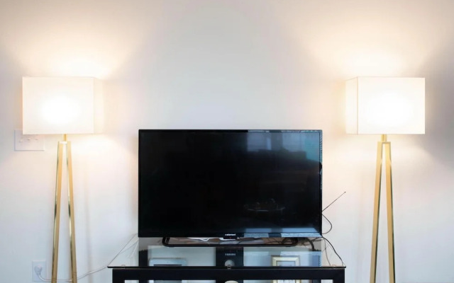 Pelicanstay in Pioneer Square