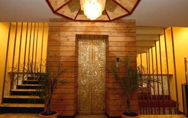 Hotel Arif Castles