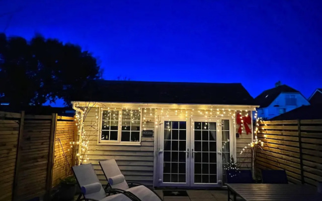 Seaside Cabin Retreat in Hayling Island