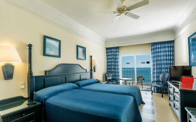Hotel Riu Emerald Bay - All Inclusive