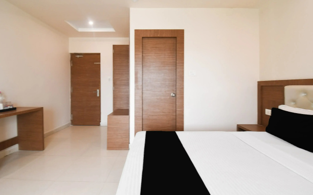 Capital O 86823 Hotel Subhadarsan