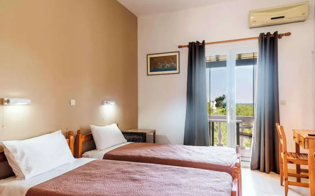 Pink House Socrates Corfu Beachside Studio