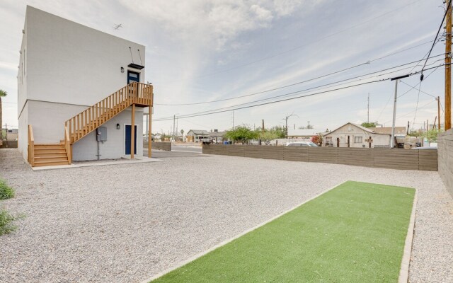 Modern Phoenix Apt w/ City Views, 1 Mi to Downtown