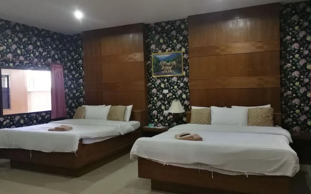 Reurn Thai Resort Ratchaburi